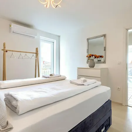 Tatiana By Interhome * Rabac