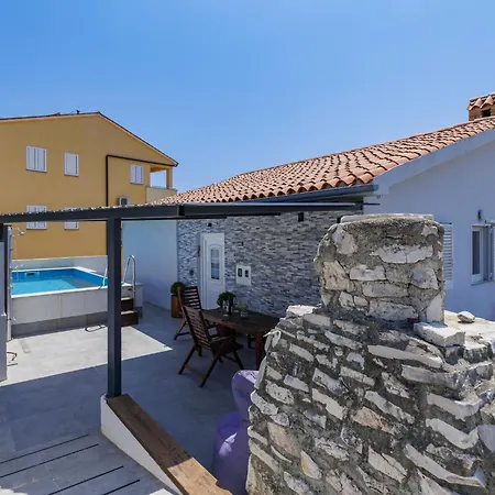 Tatiana By Interhome Daire Rabac