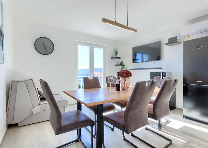 Apartment Tatiana By Interhome